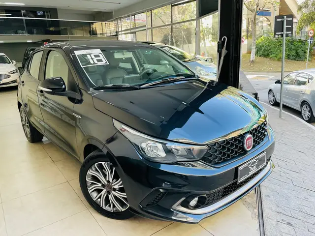 Carro Fiat Argo 2018 Precision 1.8 E.Torq AT6 (Flex)