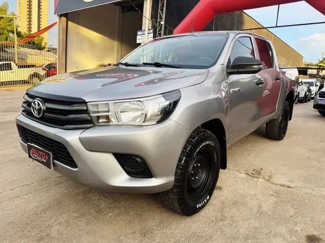 Carro Toyota Hilux Cabine Dupla 2018 Hilux 2.8 TDI STD CD 4x4