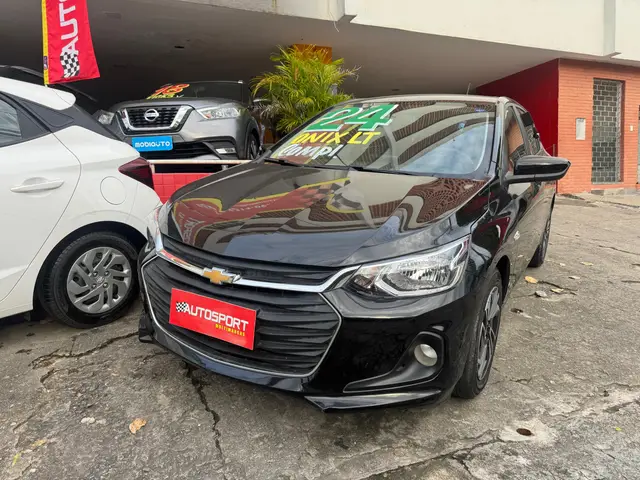 Carro Chevrolet Onix 2024 LT 1.0