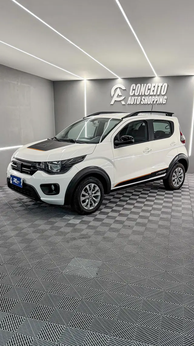 Carro Fiat Mobi 2025 Trekking 1.0