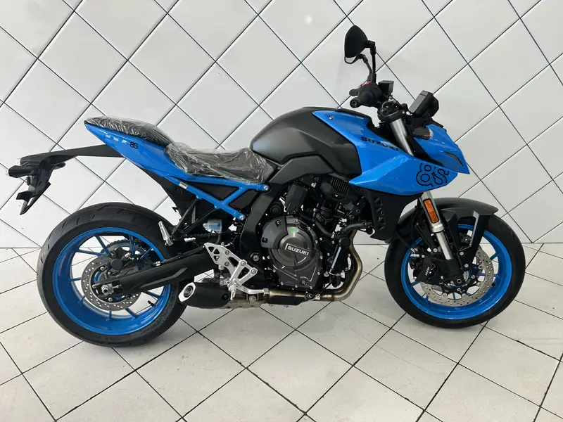 Suzuki GSX-8S 776 cc
