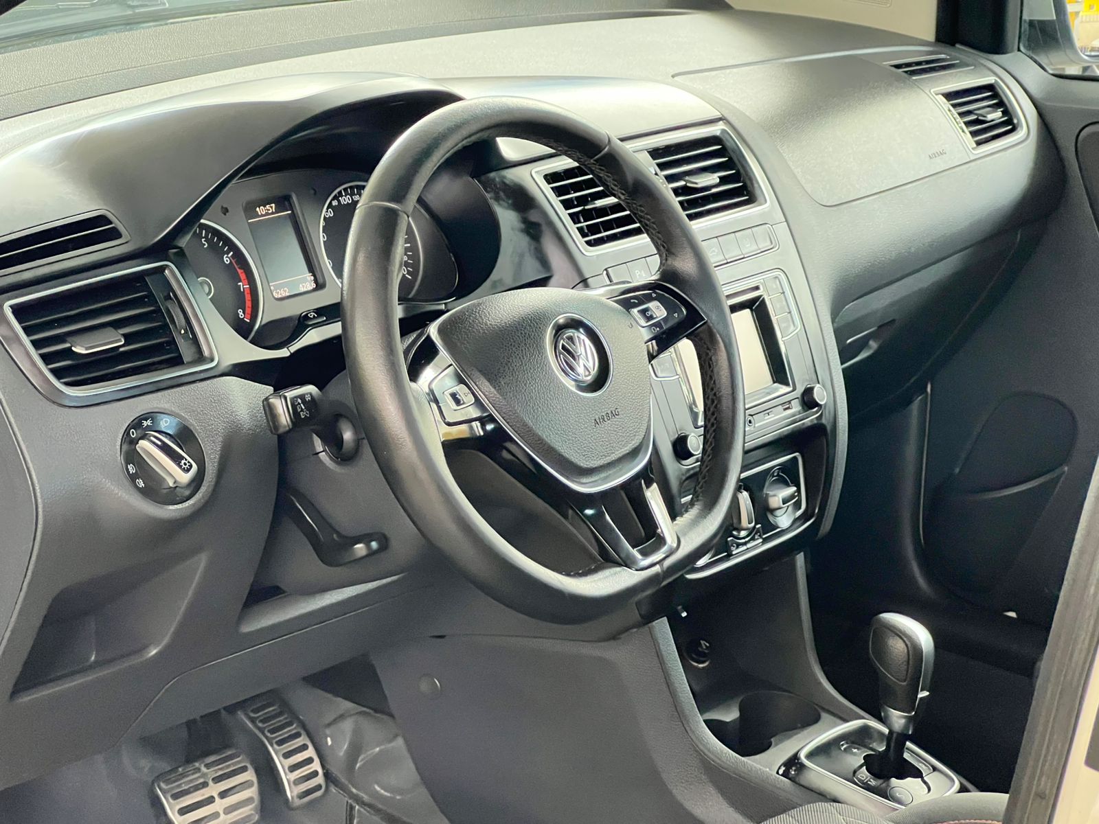 VOLKSWAGEN CROSSFOX