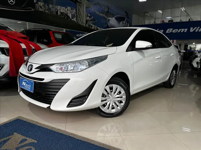 Toyota Yaris Sedan 1.5 XL Live CVT (Flex)