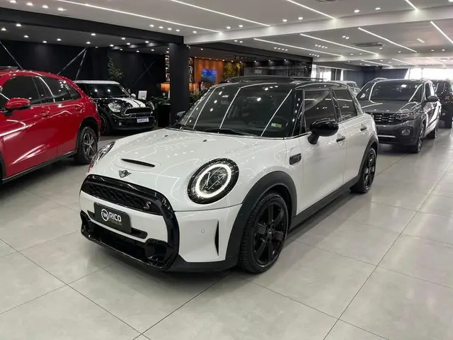 Carro MINI Cooper 2024 S 2.0 Turbo 16V 5p Aut.