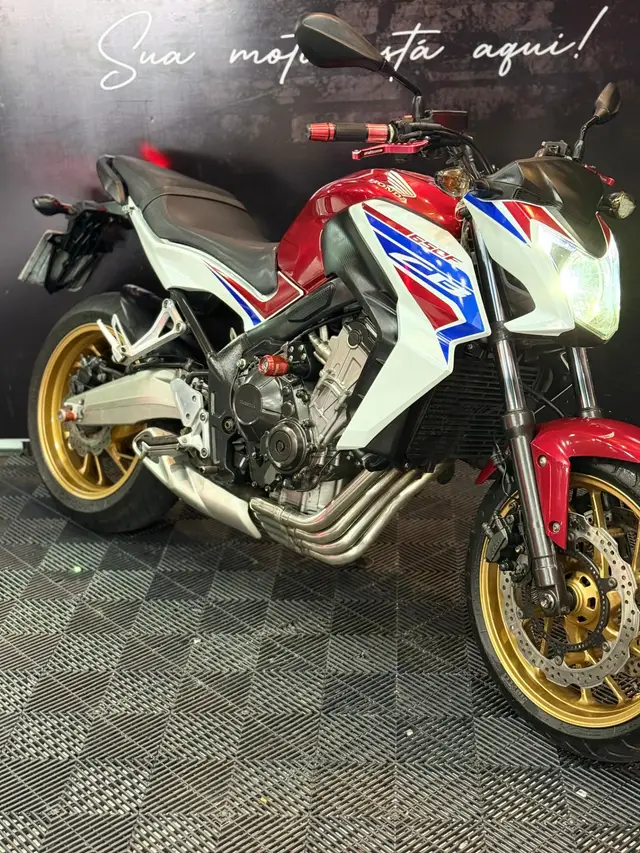 Carro Honda CB 650F 2017 (ABS)