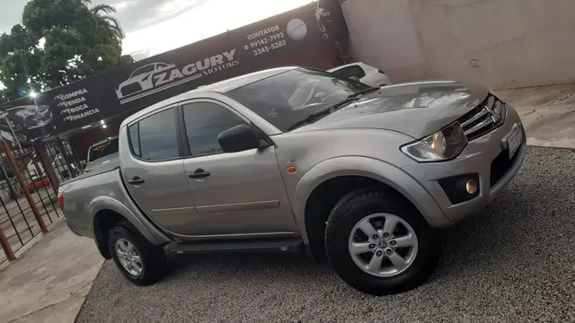 Carro Mitsubishi L200 Triton Sport 2015 2.4 HLS (Flex)