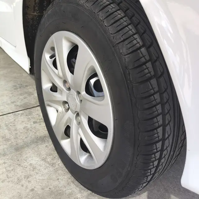 Carro Ford Ka Sedan 2015 SE 1.5 16v (Flex)