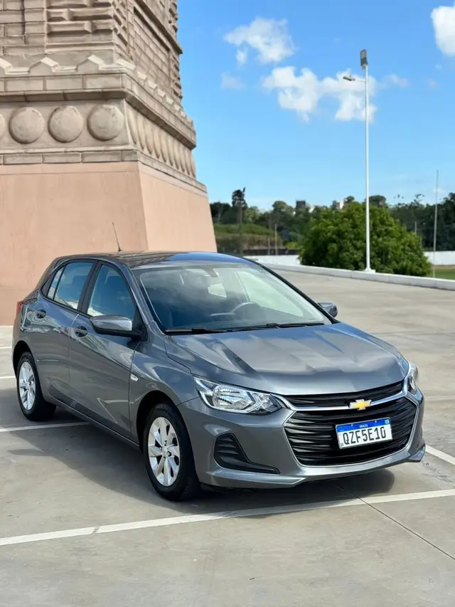 Carro Chevrolet Onix 2023 LT 1.0