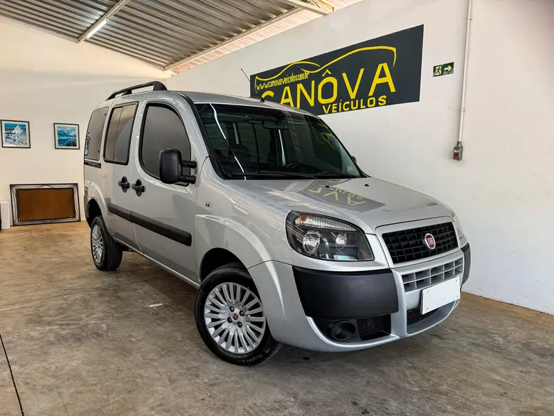 Fiat Doblò Essence 1.8 16V (Flex)