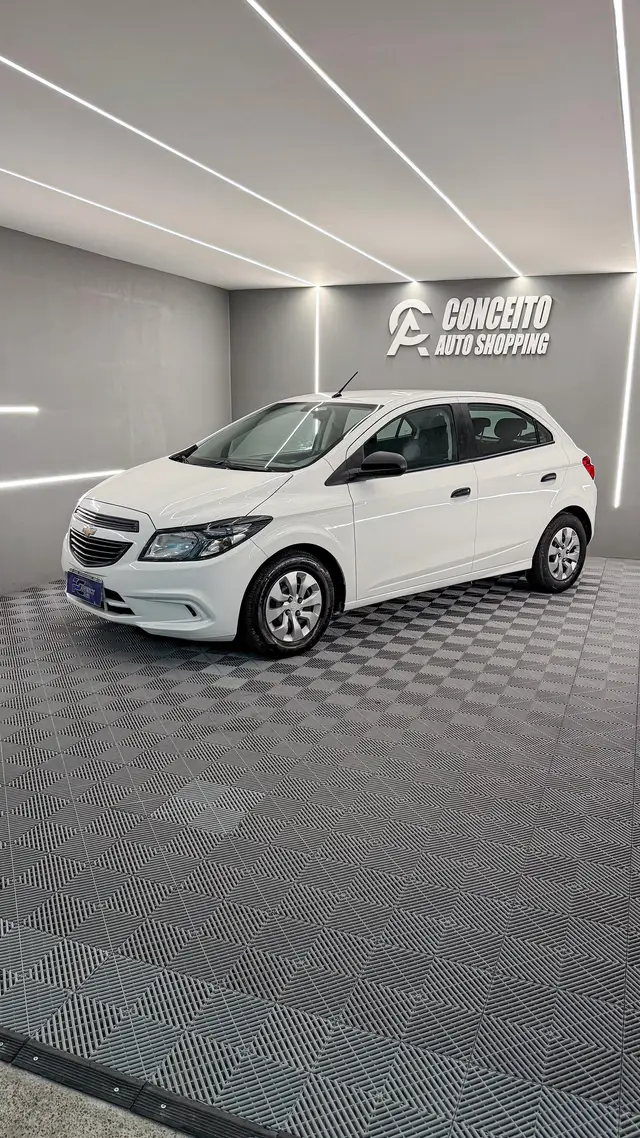 Carro Chevrolet Onix 2019 1.0 Joy SPE/4
