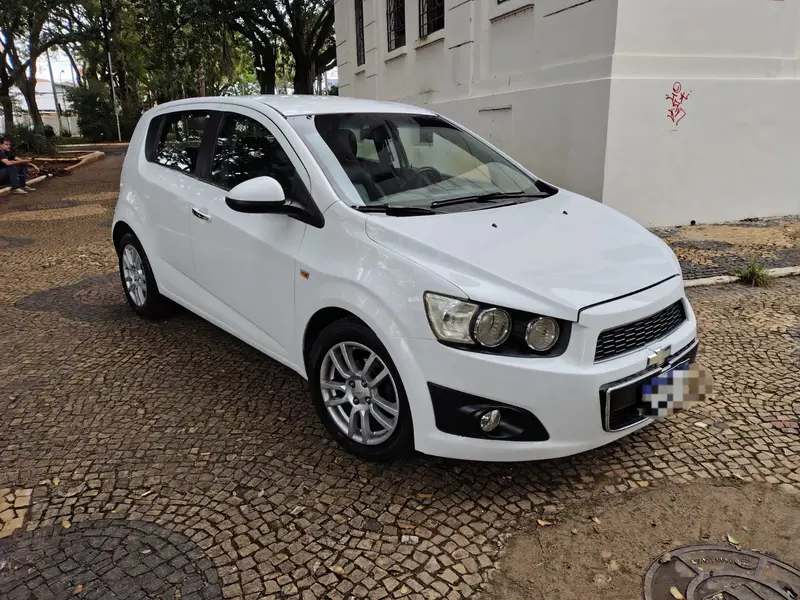 Chevrolet Sonic Hatch LTZ (Aut)