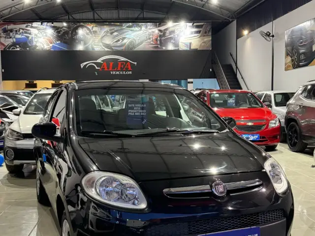 Carro Fiat Palio 2012 Attractive 1.4 8V (Flex)
