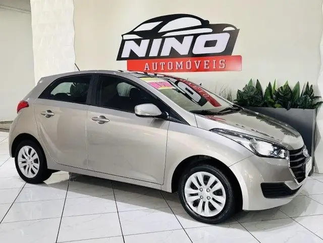 Carro Hyundai HB20 2017 1.6 Comfort Plus (Aut) (Flex)