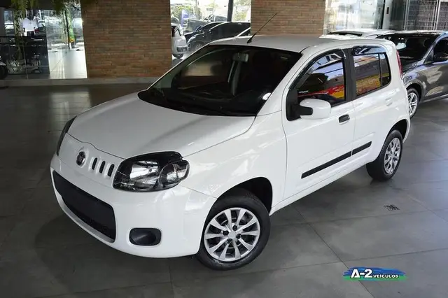 Carro Fiat Uno 2016 Vivace 1.0 8V (Flex) 4p