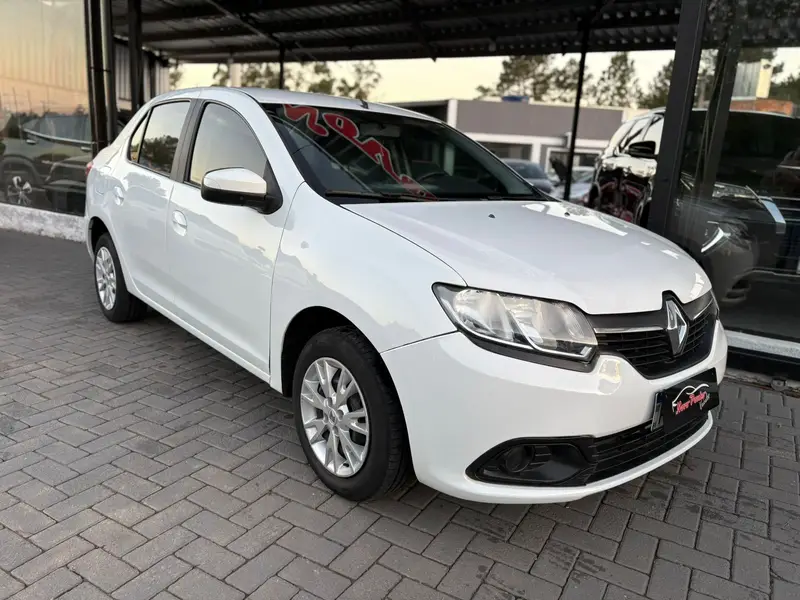 Renault Logan Expression 1.0 16V (flex)