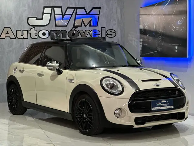 Carro MINI Cooper 2017 2.0 S Exclusive (Aut) 4p