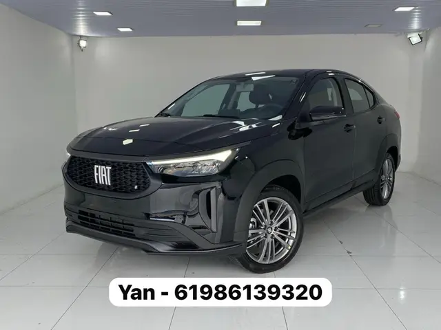 Carro Fiat Fastback 2025 Turbo 200