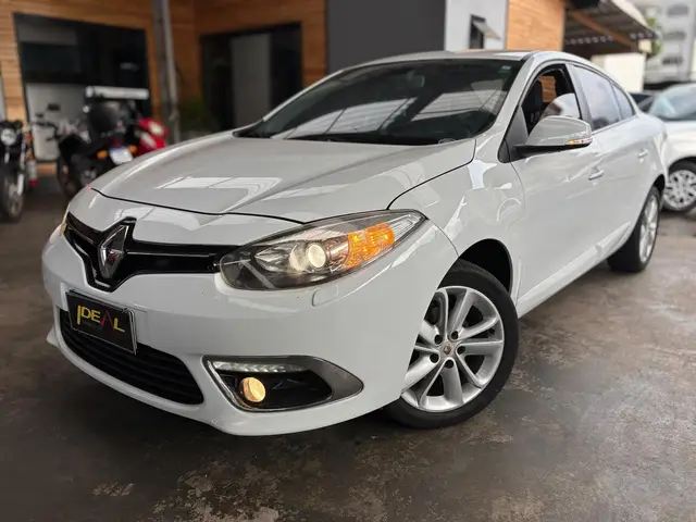 Carro Renault Fluence 2015 2.0 16V Privilege X-Tronic (Flex)