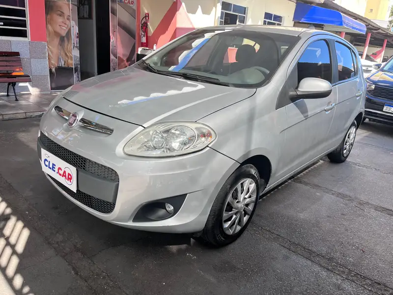 Fiat Palio Attractive 1.0 8V (Flex)