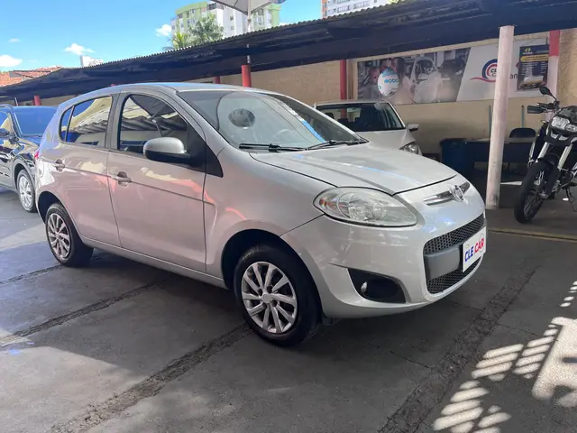 Carro Fiat Palio 2013 Attractive 1.0 8V (Flex)