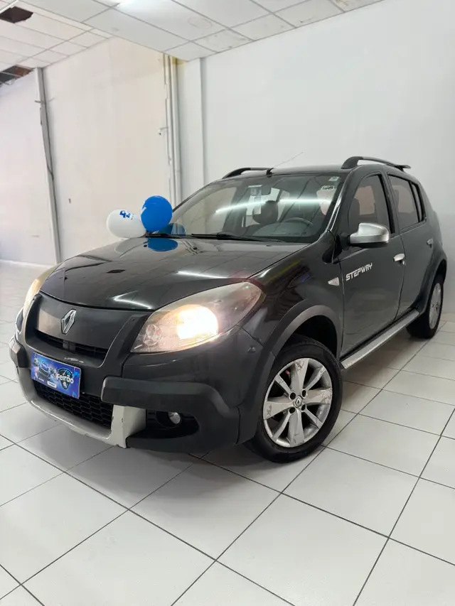 Carro Renault Sandero Stepway 2013 1.6 16V Hi-Flex (aut)