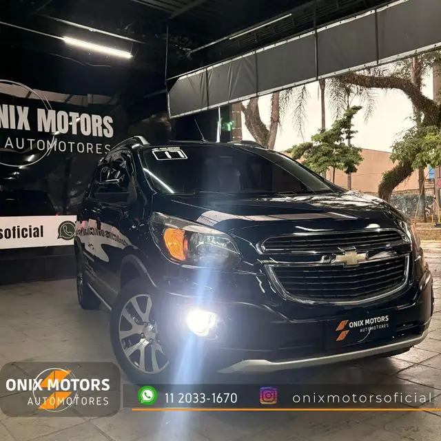 Carro Chevrolet Spin 2017 Activ 1.8 (Flex) (Aut)