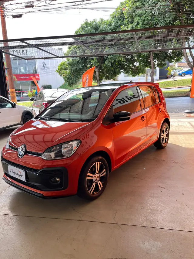 Carro Volkswagen Up! 2018 1.0 12v E-Flex move up!