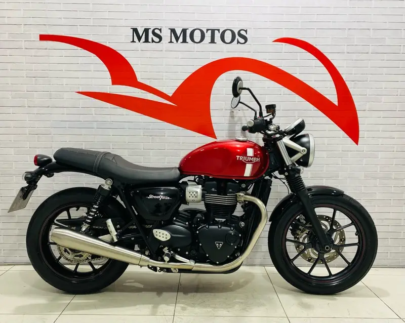 Triumph Street Twin 900cc