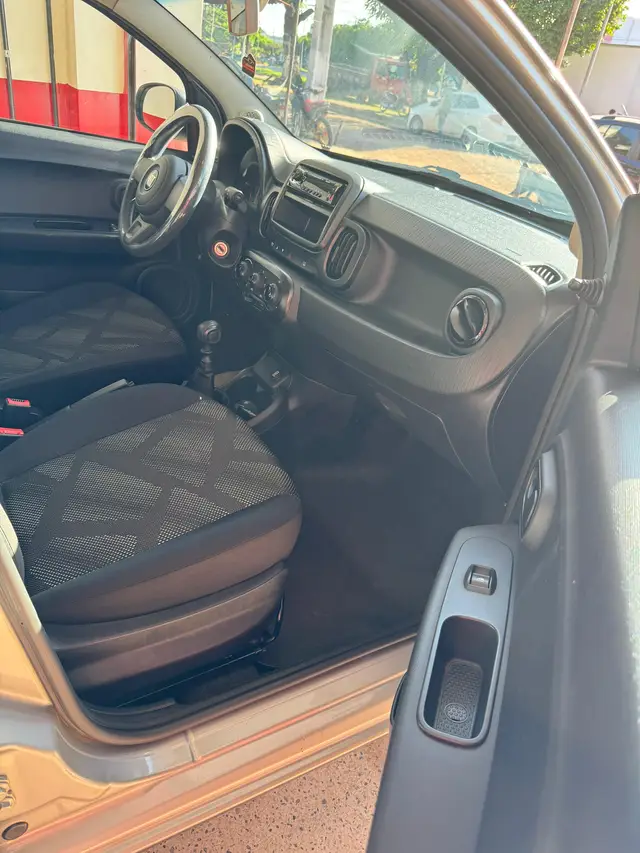 Carro Fiat Mobi 2023 Like 1.0 (Flex)