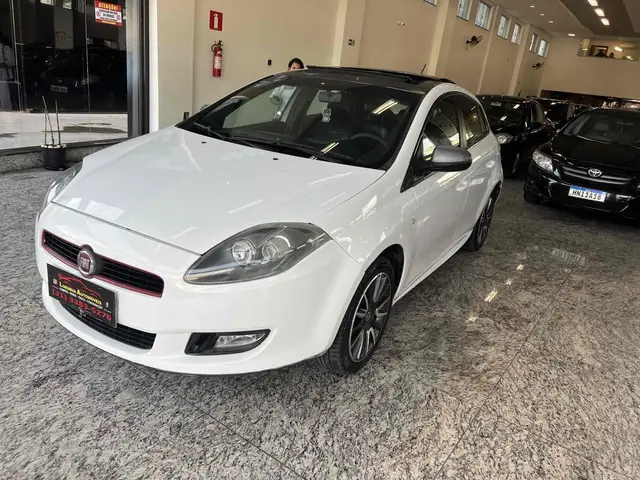 Carro Fiat Bravo 2014 Sporting 1.8 16V Dualogic (Flex)