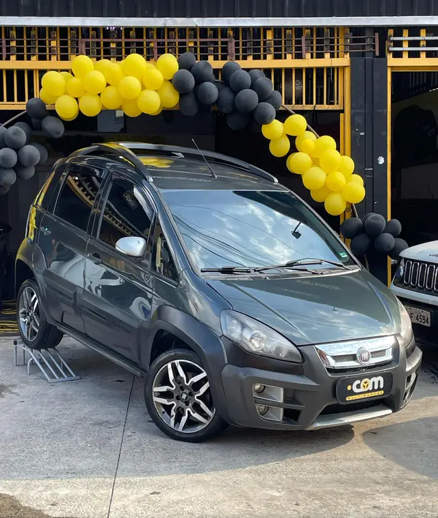 Carro Fiat Idea 2011 Adventure 1.8 16V E.TorQ Dualogic (Flex)