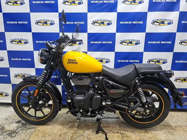 Carro Royal Enfield Meteor 350 2023 Fireball
