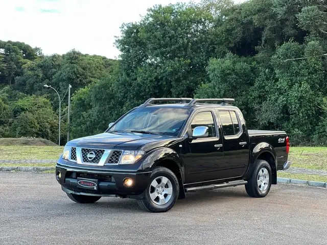 Carro Nissan Frontier 2009 LE 4x4 2.5 16V (cab. dupla)