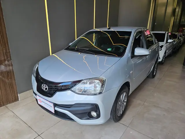 Carro Toyota Etios Sedan 2018 XS 1.5 (Flex)