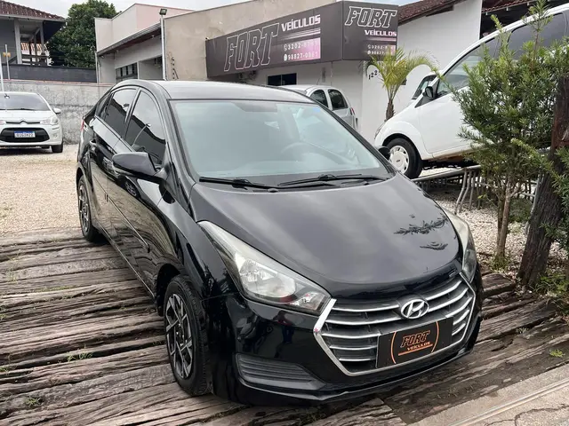Carro Hyundai HB20S 2017 1.6 Comfort Plus (Flex)