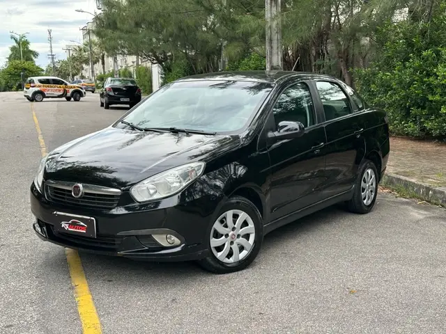 Carro Fiat Grand Siena 2013 Evo Attractive 1.4 8V (Flex)