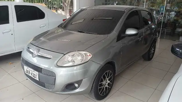 Carro Fiat Palio 2012 Attractive 1.0 8V (Flex)