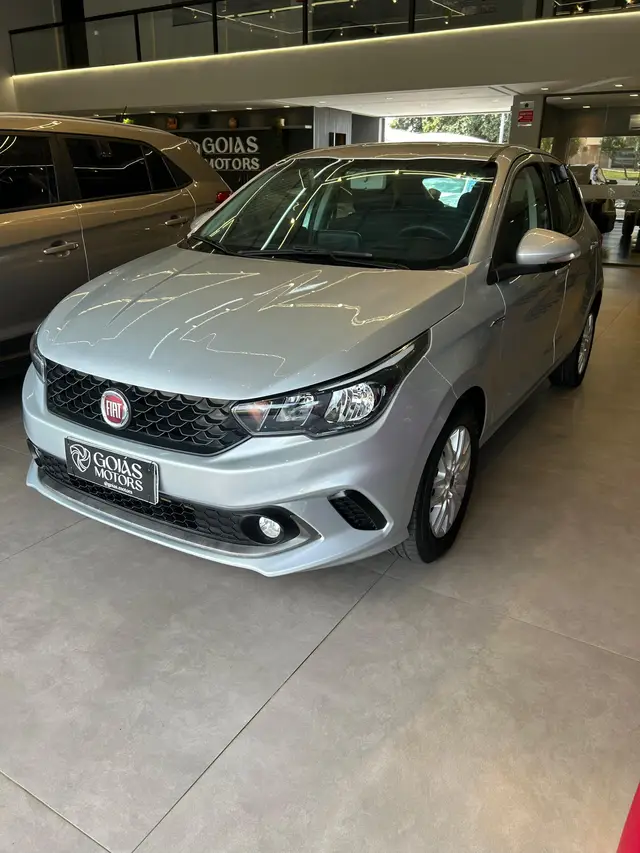 Carro Fiat Argo 2018 Precision 1.8 E.Torq (Flex)