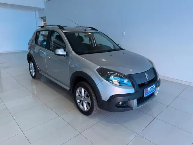 Carro Renault Sandero Stepway 2013 1.6 16V Hi-Flex (aut)