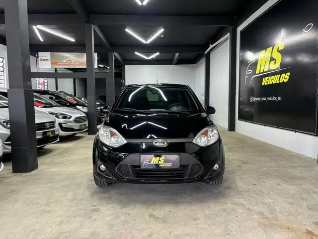 Carro Ford Fiesta Sedan 2014 SE 1.6 Rocam (Flex)