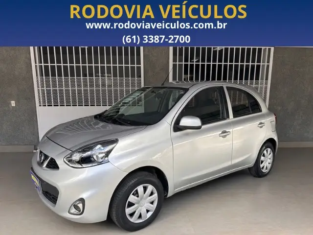 Carro Nissan March 2015 1.0 12V (Flex)