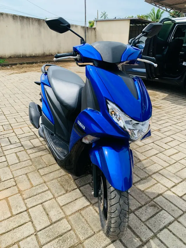 Carro Yamaha Fluo 2024 ABS