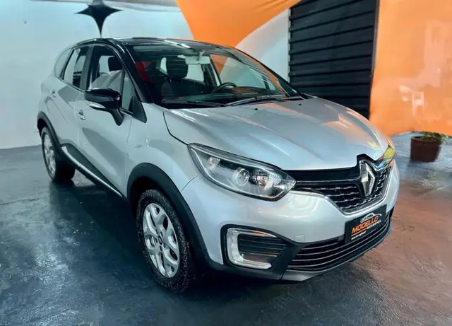 Carro Renault Captur 2018 Life 1.6 16v SCe CVT (Flex)