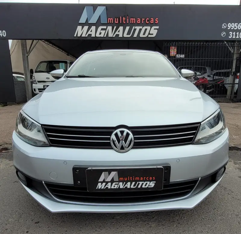 Volkswagen Jetta 2.0 TSI Highline DSG
