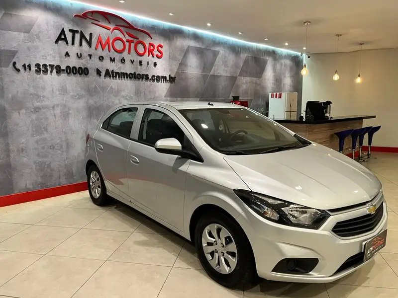 Chevrolet Onix 1.0 LT SPE/4