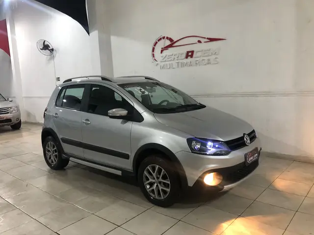 Carro Volkswagen CrossFox 2013 1.6 VHT (Flex)