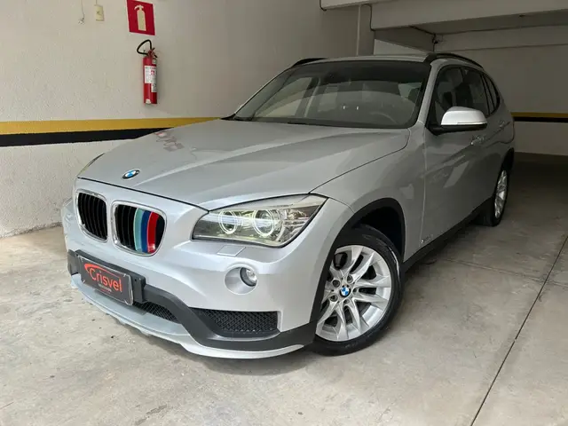 Carro BMW X1 2015 2.0 sDrive20i Activeflex
