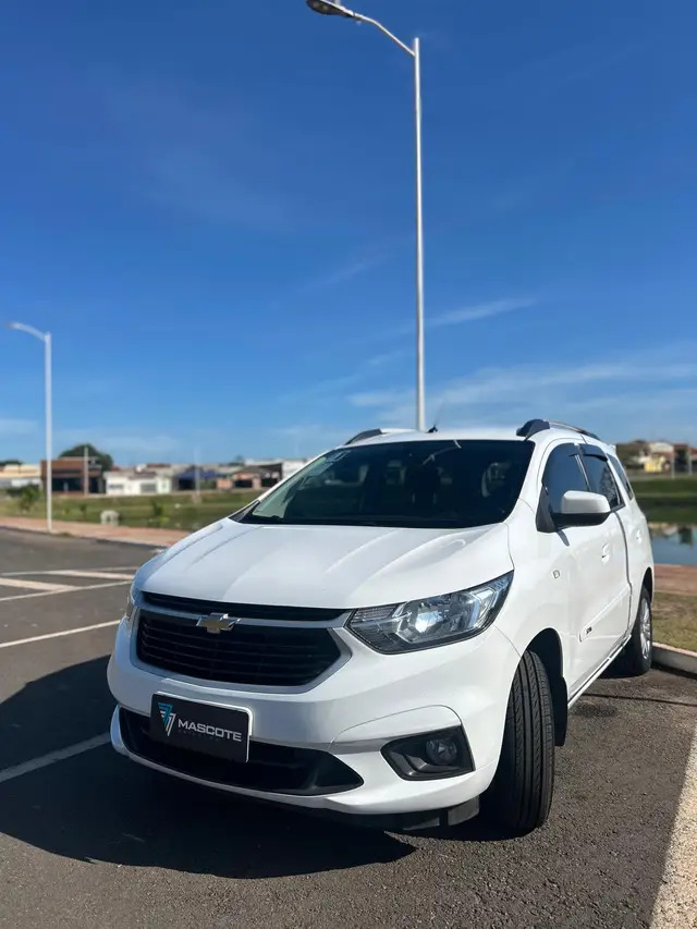 Carro Chevrolet Spin 2023 Activ7 1.8 (Aut.)