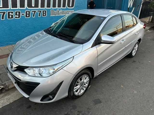 Carro Toyota Yaris Sedan 2019 1.5 XL Plus Tech CVT (Flex)