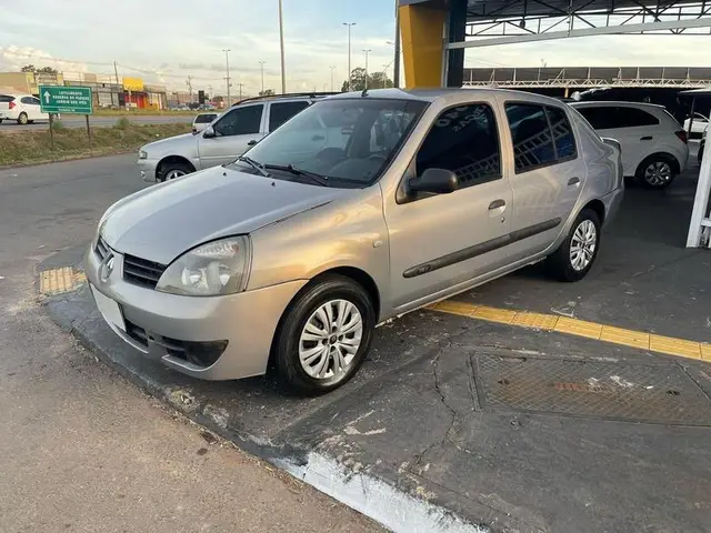 Carro Renault Clio Sedan 2007 Authentique 1.0 16V (flex)